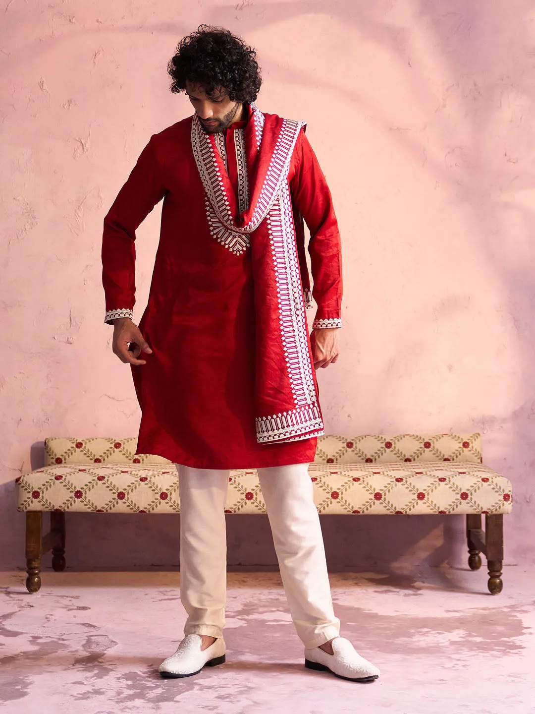 Jashvi Men's Red Silk Blend Machine Embroidered Kurta Pyjama With Silk Dupatta Set