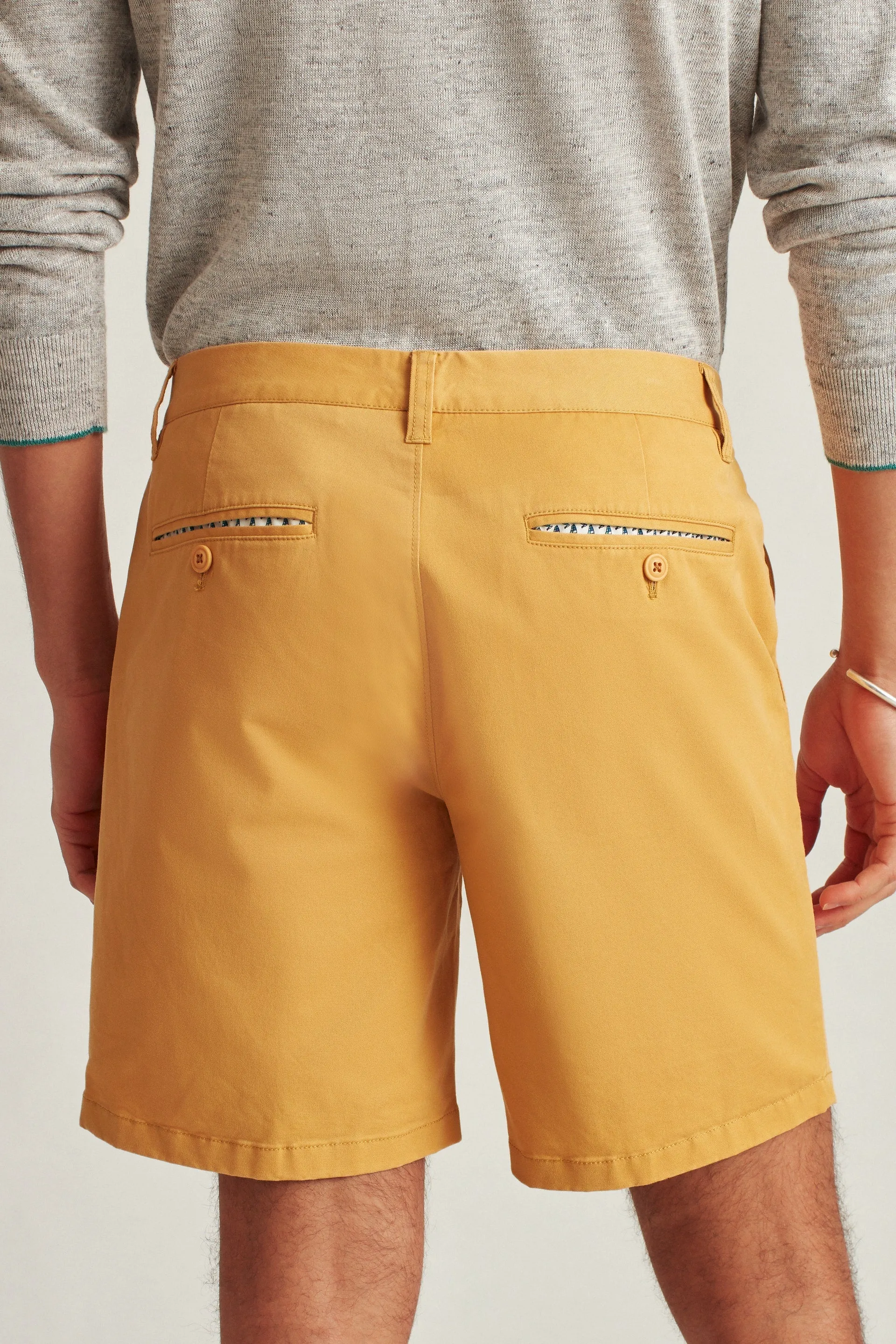 Mustard stretch men chino shorts