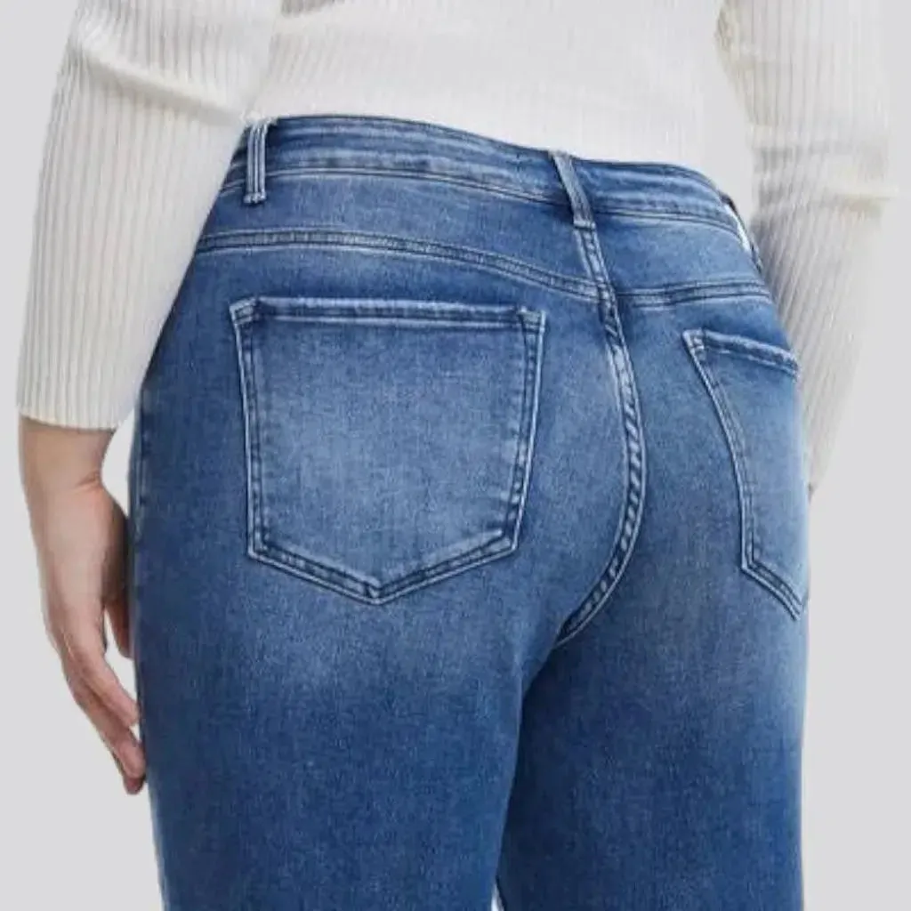 Sanded cropped jeans
 for women